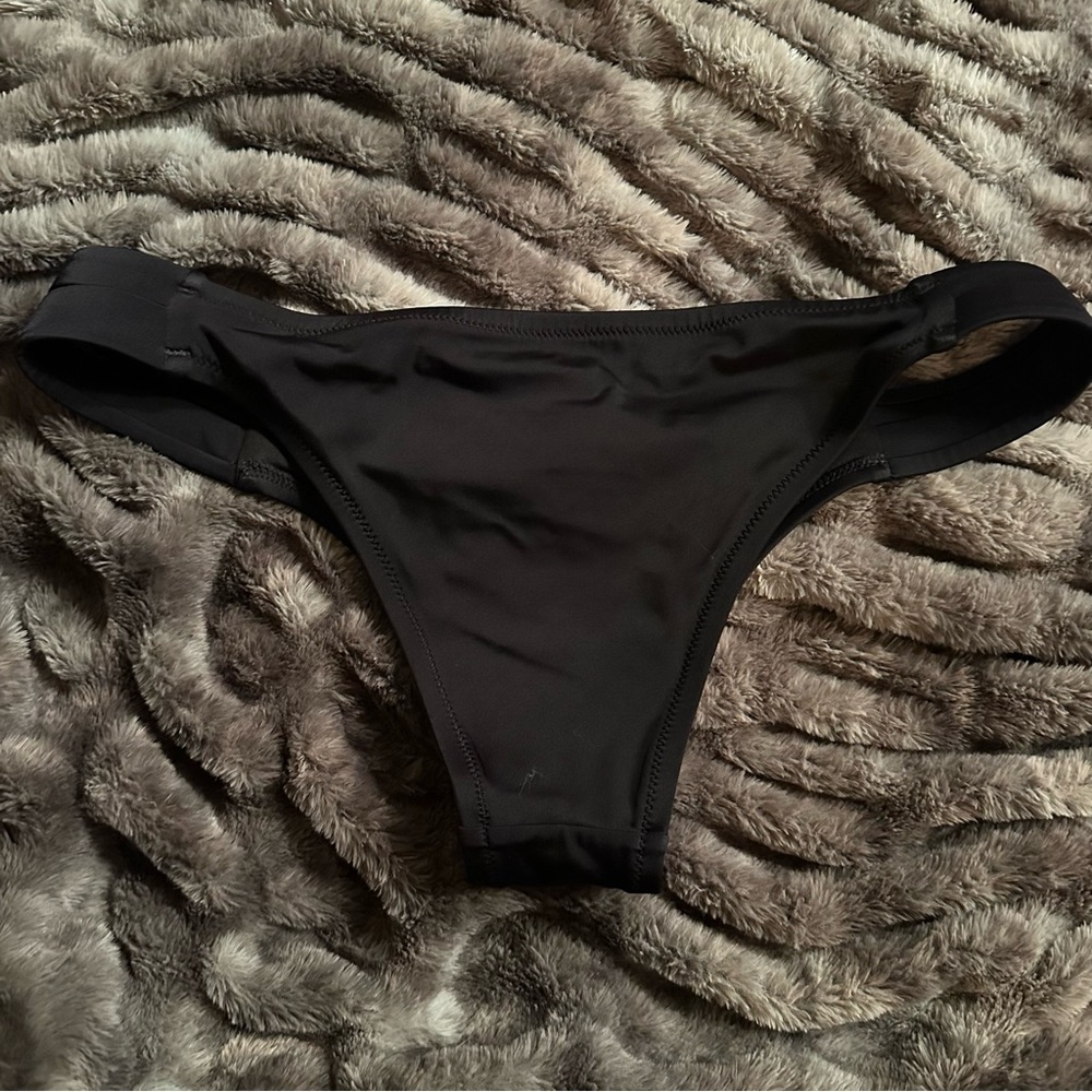 NEW Cheeky Bikini bottoms